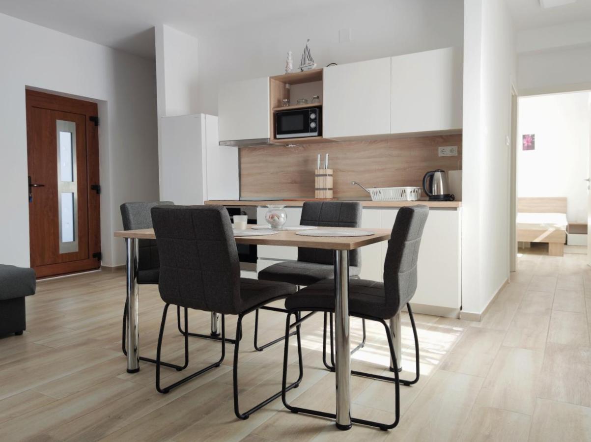 Apartments Leticia Врси Екстер'єр фото