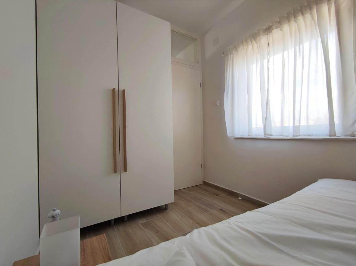 Apartments Leticia Врси Екстер'єр фото