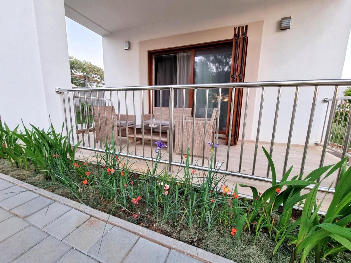 Apartments Leticia Врси Екстер'єр фото
